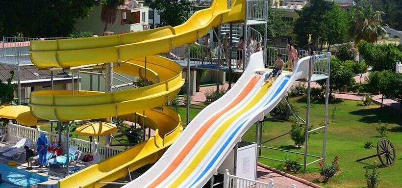 هتل Oykum Tatil Koyu