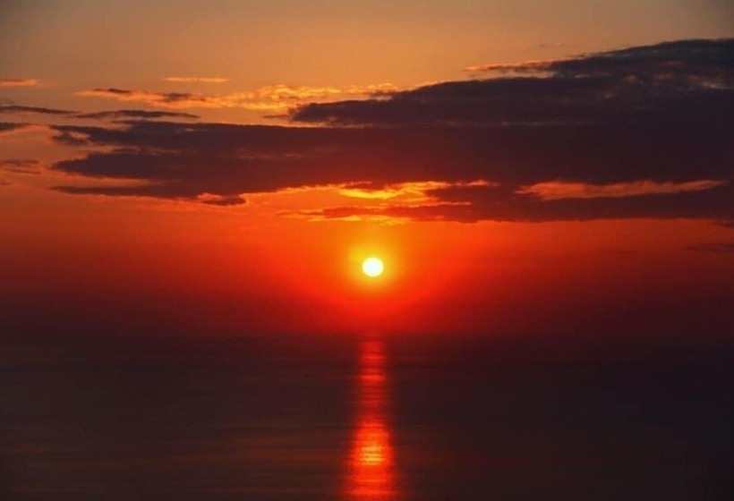 هتل Serenity Boutique Suites