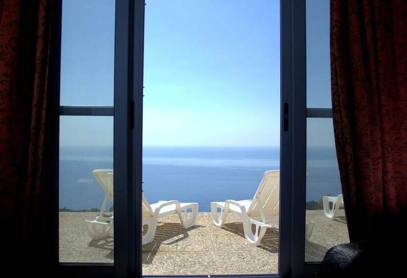 هتل Serenity Boutique Suites