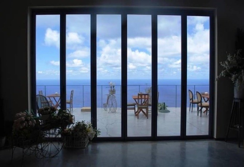 هتل Serenity Boutique Suites