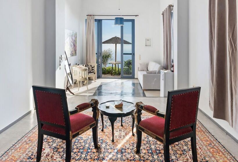 هتل Serenity Boutique Suites