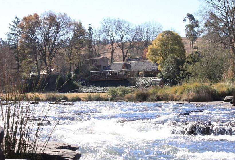 Отель Umzimkulu River Lodge