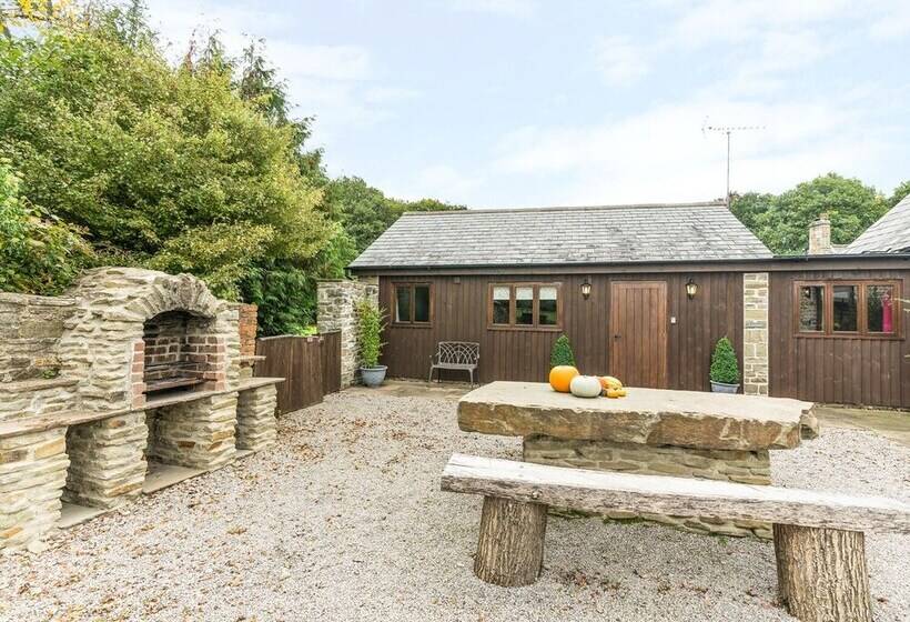 Latimer Lodge
