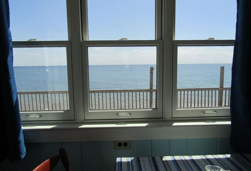 Oceana Cottages