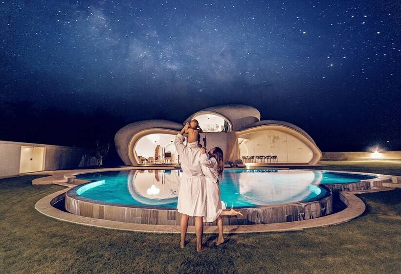 پانسیون Beachfront Villa The Cloud