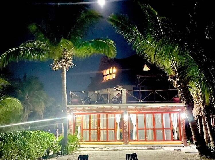 پانسیون Casa Luz Beach Front Holbox