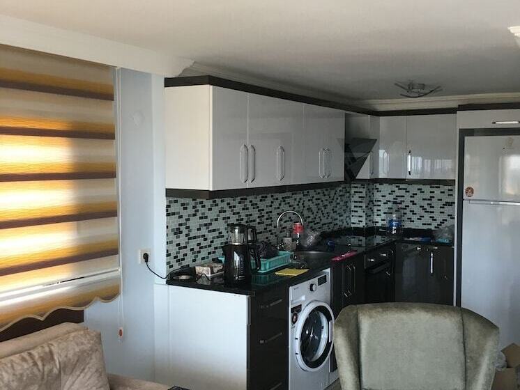 Seraysen Apart