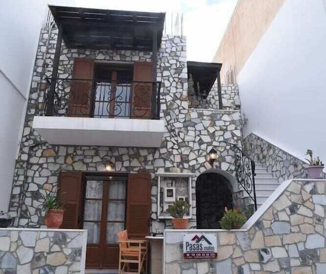 Studios Pasas