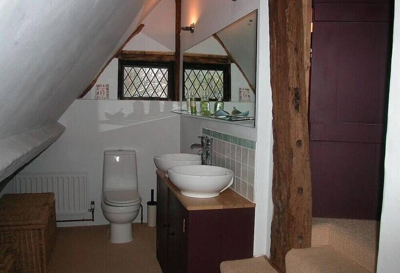 The Yeoman's House