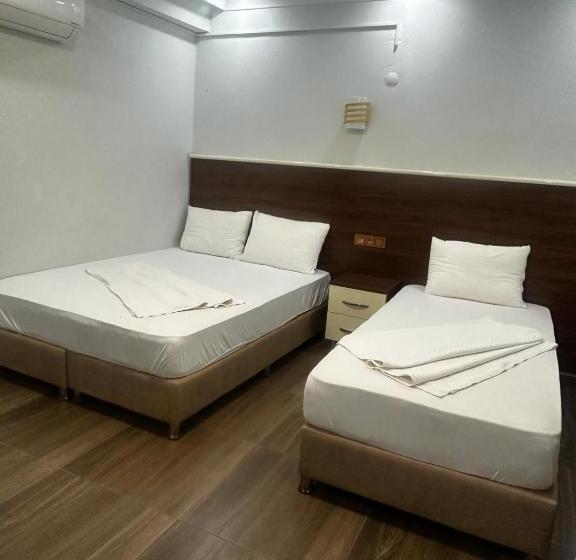 Ada Motel