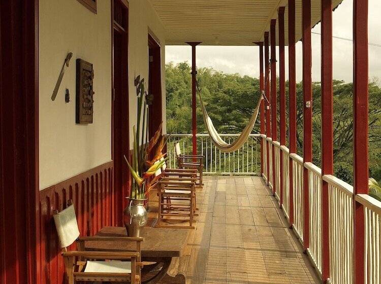 تختخواب و صبحانه Finca Villa Nora