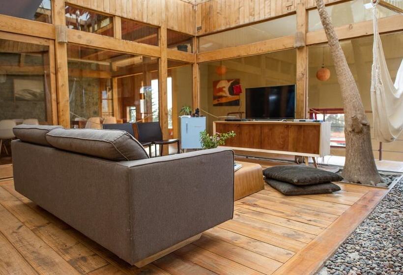 مبيت وإفطار Natural Surf Lodge