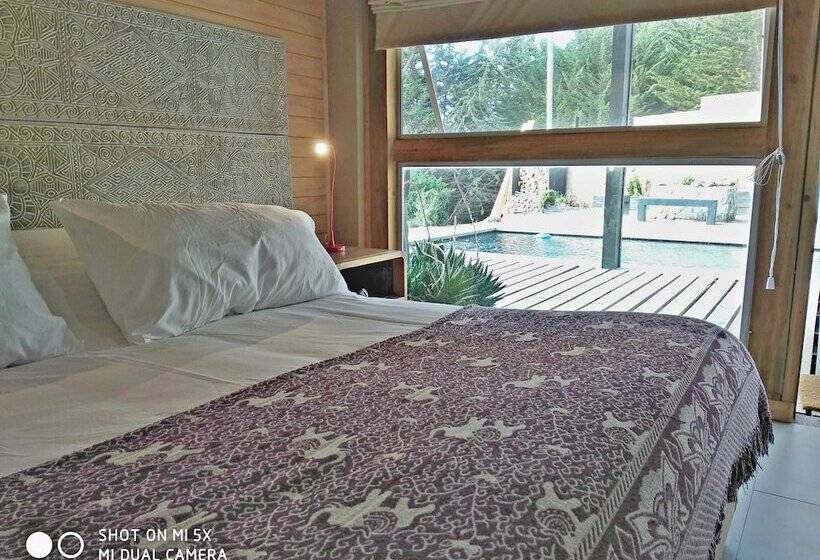 مبيت وإفطار Natural Surf Lodge
