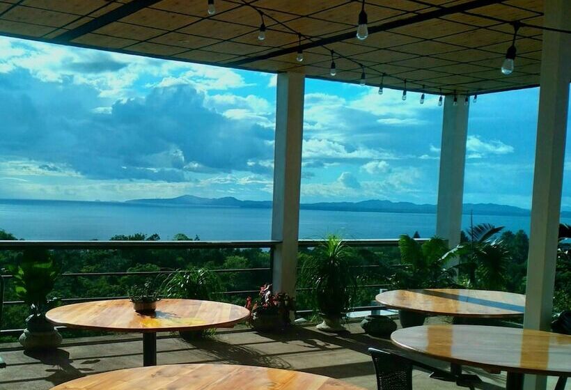 Casa Blanca Hill