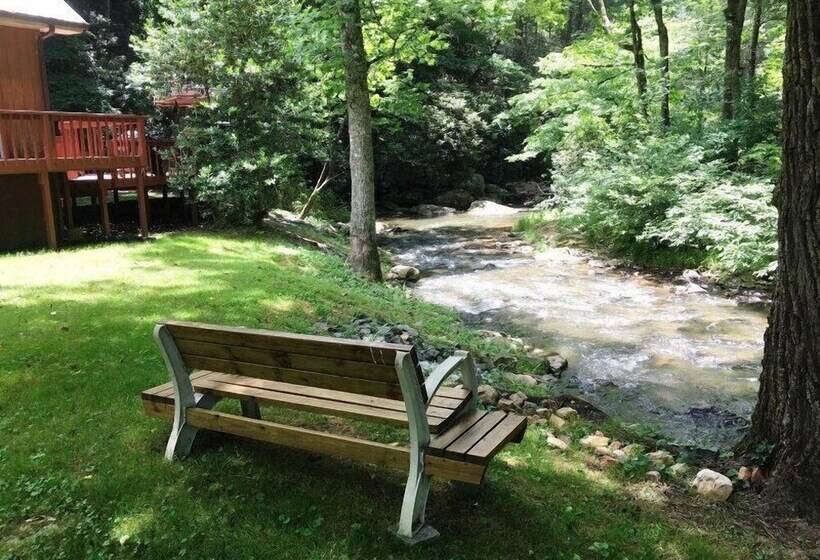 Creekside Retreat