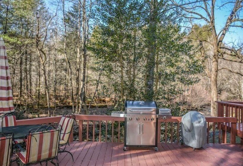 Creekside Retreat