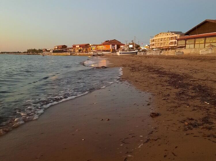 Eksen Otel Geyikli