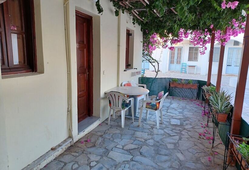 Evelina Beach Pension A Breath Away From The Black Beach Offer Plenty Of Accommodation Type To Suit