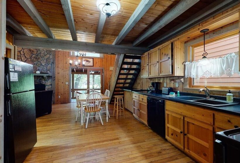 Fish Trap Cabin