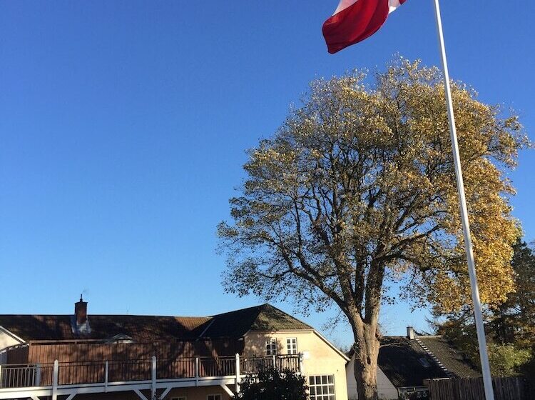 مسافرخانه Sdr. Bjert Kro