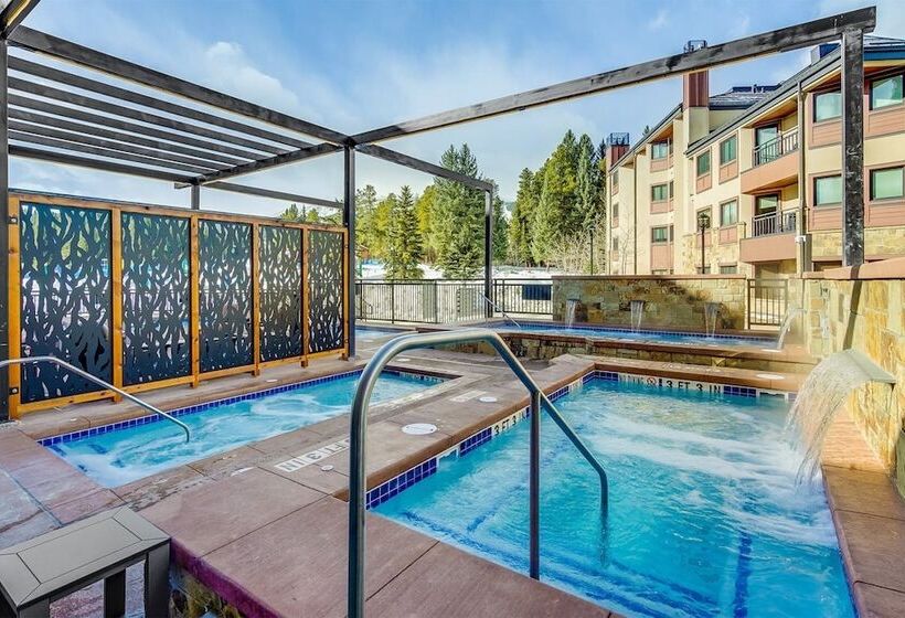 هتل 4 Bedroom Ski In, Ski Out Mountain Vacation Rental Located Next To Historic Main Street In Downtown