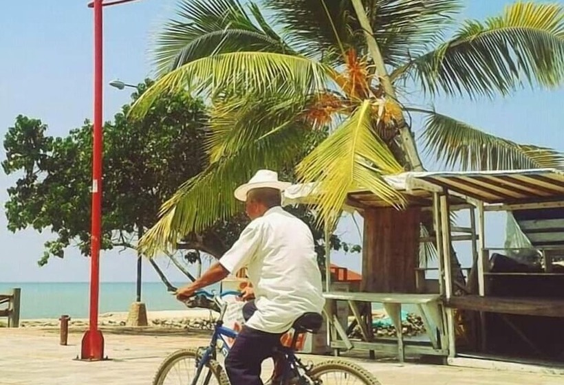 هتل Cabañas De Tolú