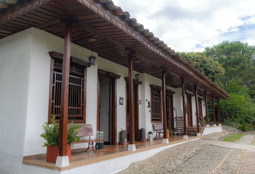 هتل Delirio Campestre