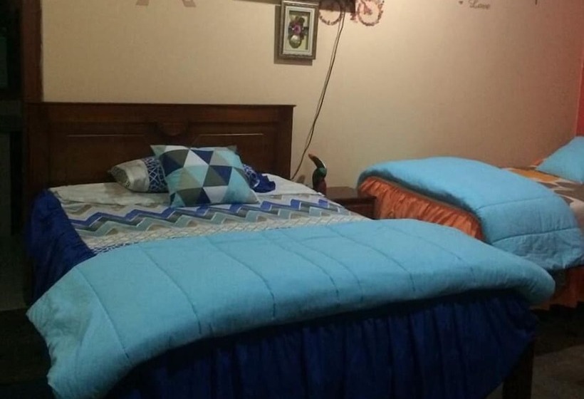 فندق Hospedaje Familiar Valentina