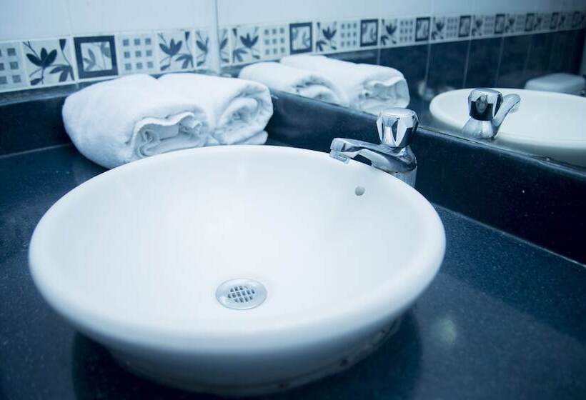 هتل Hosteria La Costanera