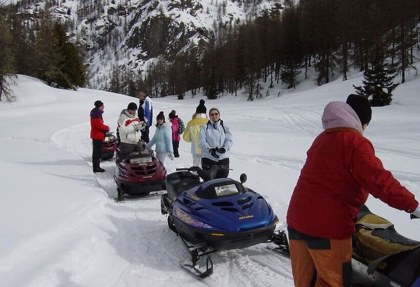 בית מלון כפרי Miravidi