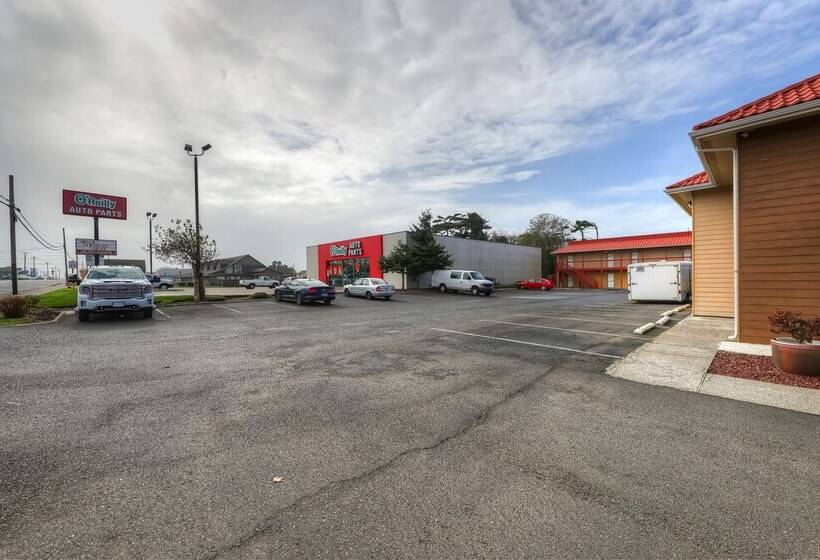 בית מלון כפרי Newport Inn & Suites By Oyo Rooms