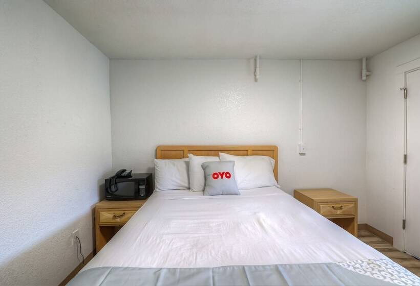 בית מלון כפרי Newport Inn & Suites By Oyo Rooms