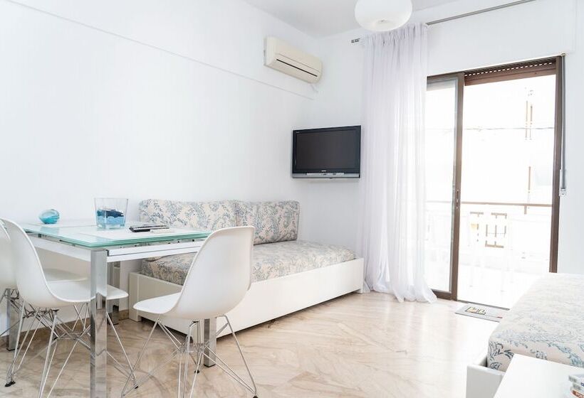 ホテル Zennova Aelia Apartments 6