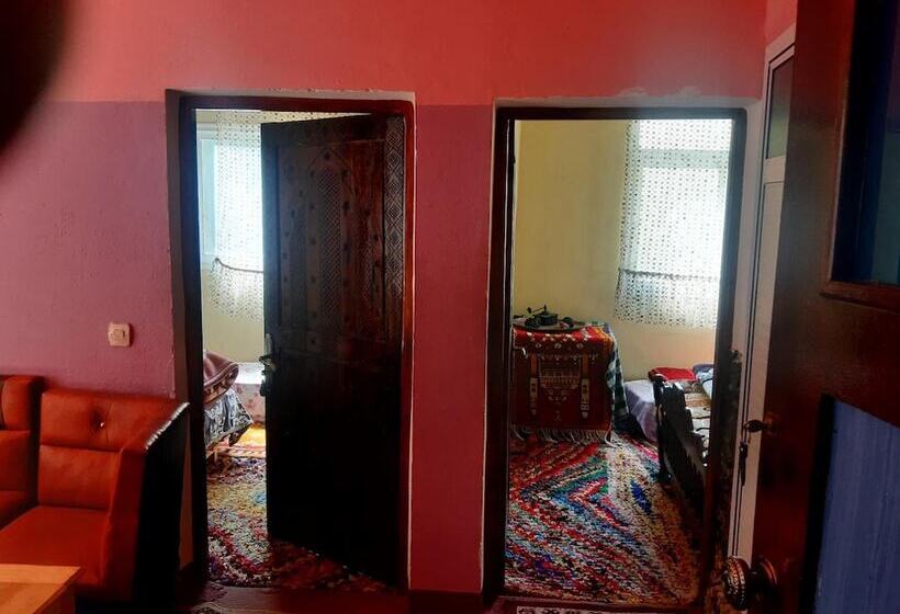 ペンション Auberge Toubkal Amsouzart Aitst Idar