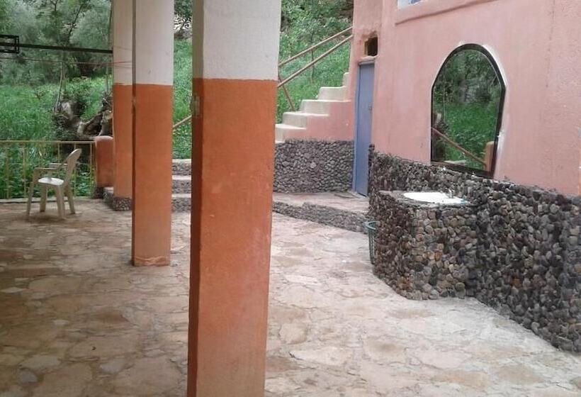 ペンション Auberge Toubkal Amsouzart Aitst Idar