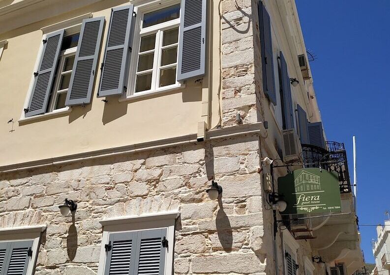 پانسیون Fiera Guesthouse