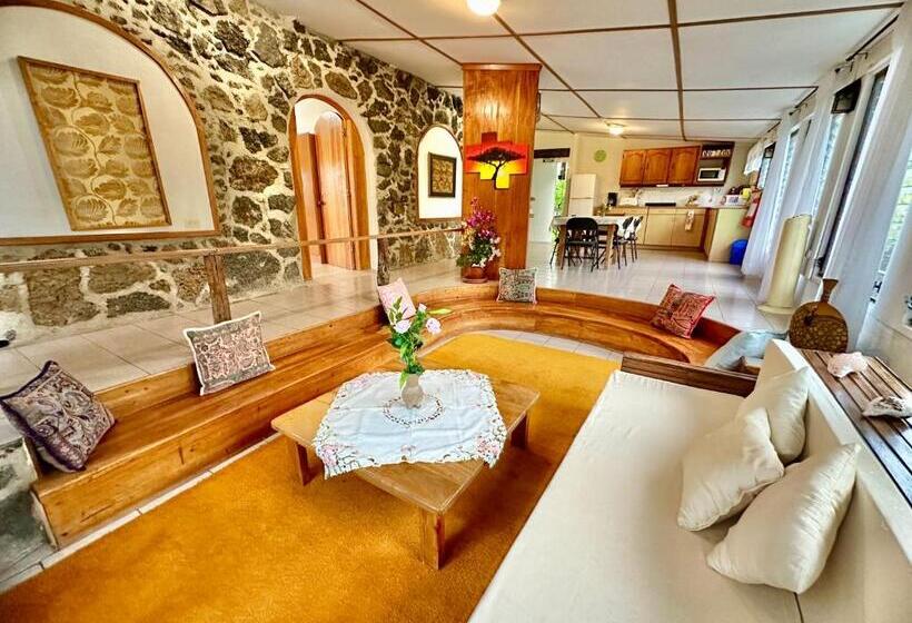 پانسیون Jean's Home