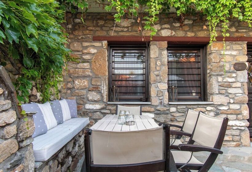 پانسیون Oreiades Guesthouse
