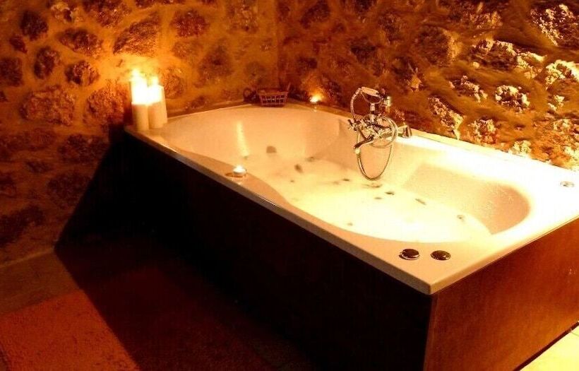 پانسیون Paliokastro Guesthouse