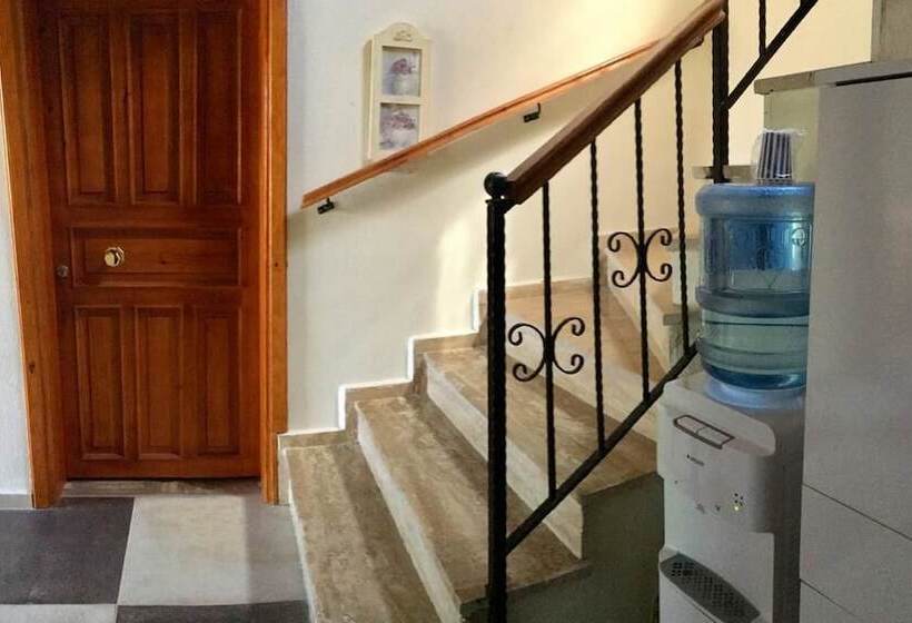 پانسیون Tas Suite Konukevi