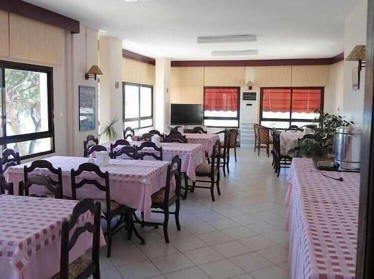 Teras Motel