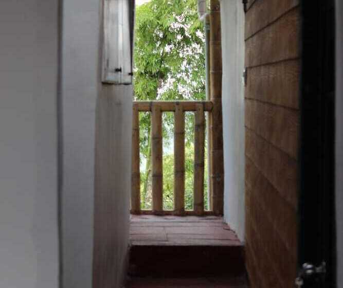 هاستل Hostal Macondo