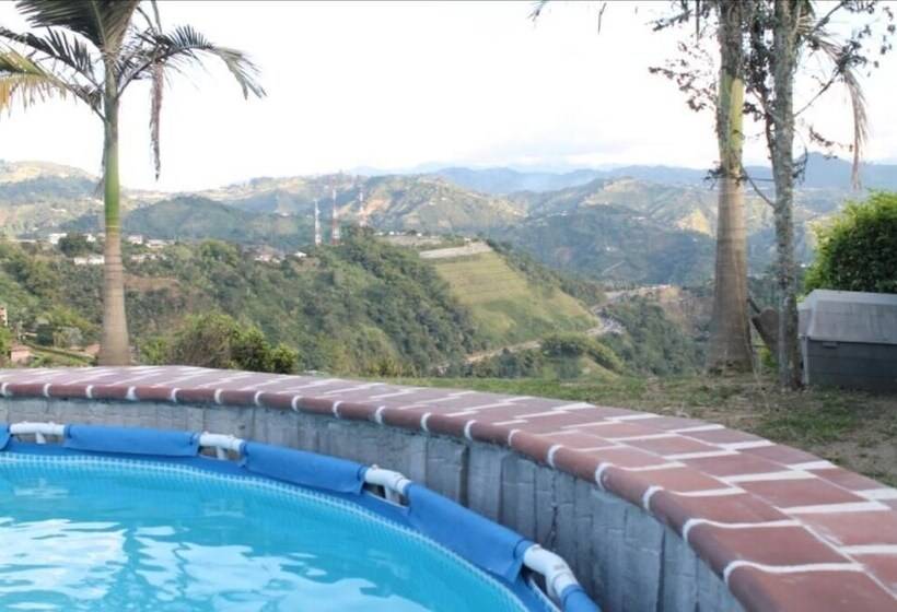 تختخواب و صبحانه Velez Del Campo