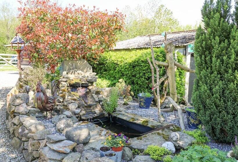 Brook Lodge