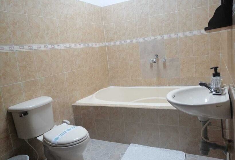 هتل Hospederia Colonial De La Villa