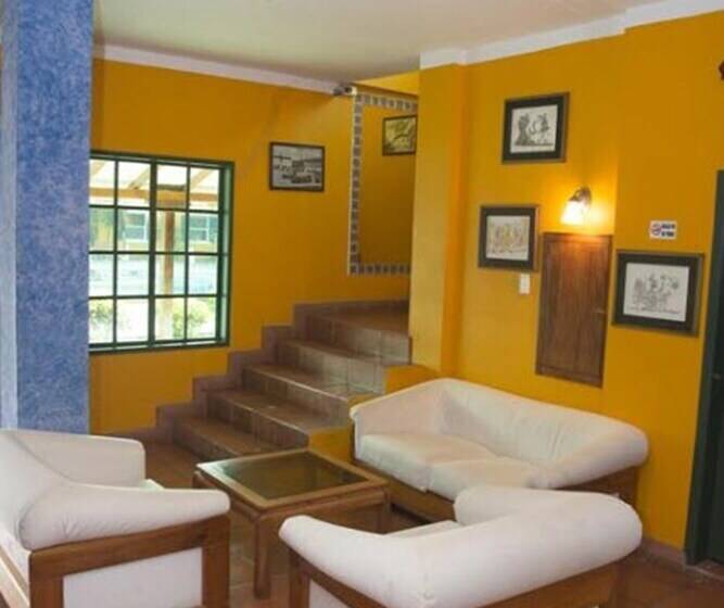 هتل Torino Ecuador