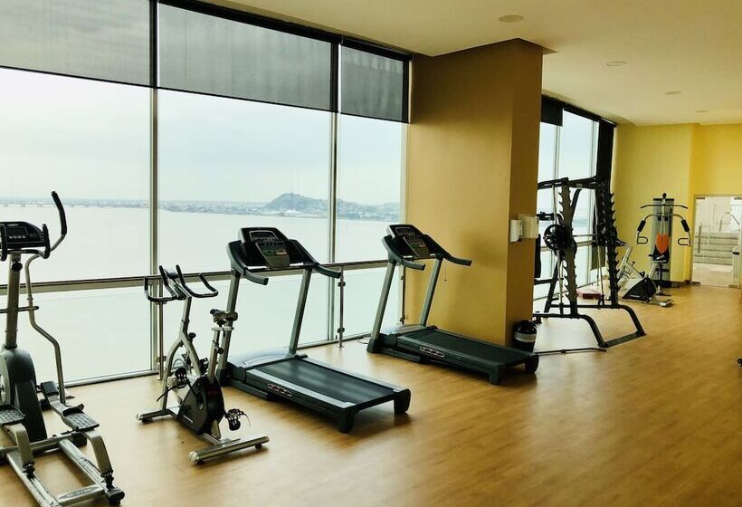 Luxury Suites Riverfront Gye