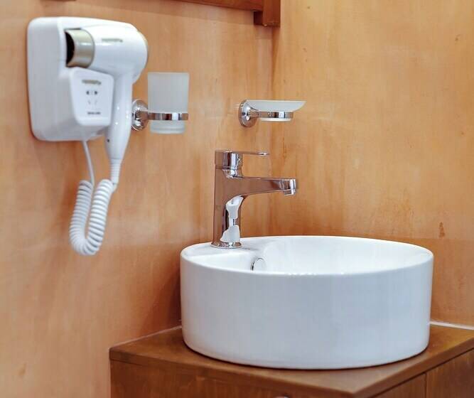 پانسیون Hamam Suites Portou