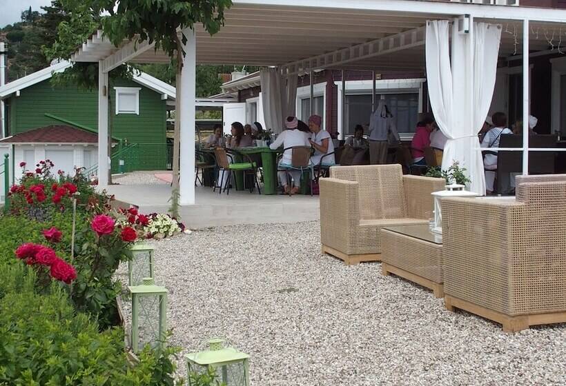 پانسیون Ktima Noosfera Wellness & Retreat Center