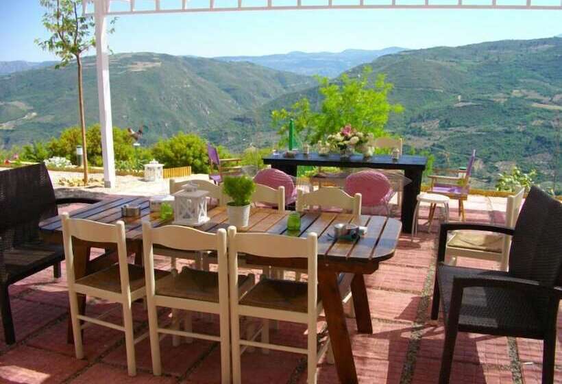 پانسیون Ktima Noosfera Wellness & Retreat Center